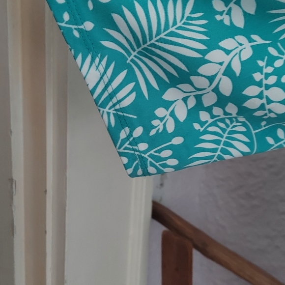 Lightweight Sweater/Top - Picture 3 of 6